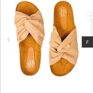 Silvia Cobos nude flat size 9 sandals. Like new